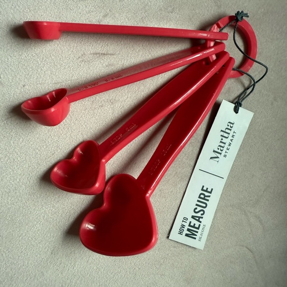 🩷Martha Stewart Collection Heart Measuring Cups and Spoons Set of two bundle NWT - Picture 3 of 7